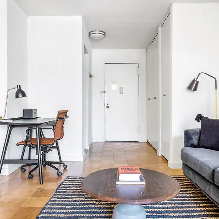Murray Hill Studio W Doorman Gym Pool Parking Nyc-582 New York