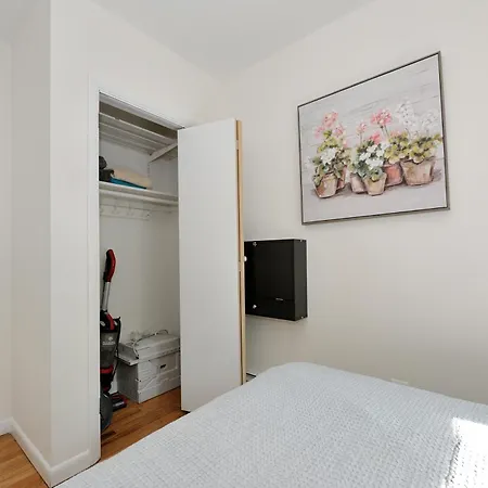 Monthly Nyc - Pleasant 3 Bedroom New York