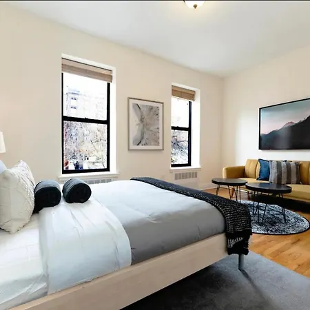 Million Dollar Enjoy Large Private Outdoor Space I Tito I Apartment New York