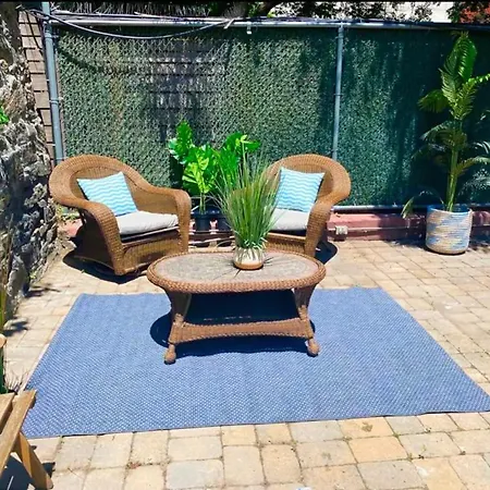 Apartment Million Dollar Enjoy Large Private Outdoor Space I Tito I *