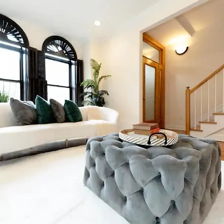Apartment Million Dollar Enjoy Large Private Outdoor Space I Tito I New York
