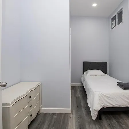 Spectacular Times Square 5 Bedroom Duplex Oasis * New York