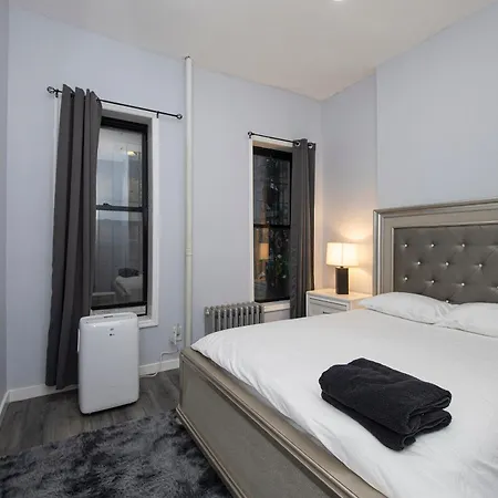 Spectacular Times Square 5 Bedroom Duplex Oasis Apartment
