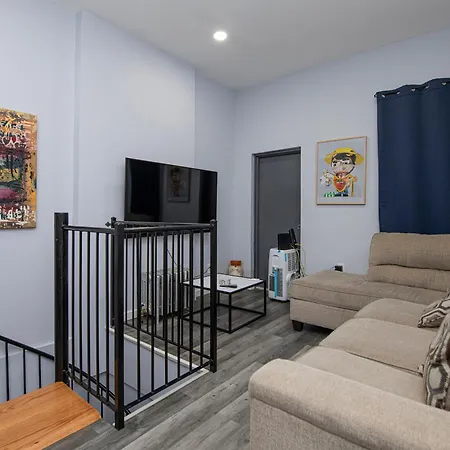Spectacular Times Square 5 Bedroom Duplex Oasis Apartment *