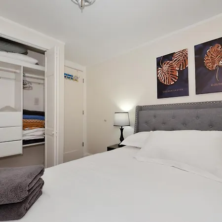 Monthly Nyc Rentals- Lovely 2 Bedroom Apartment New York