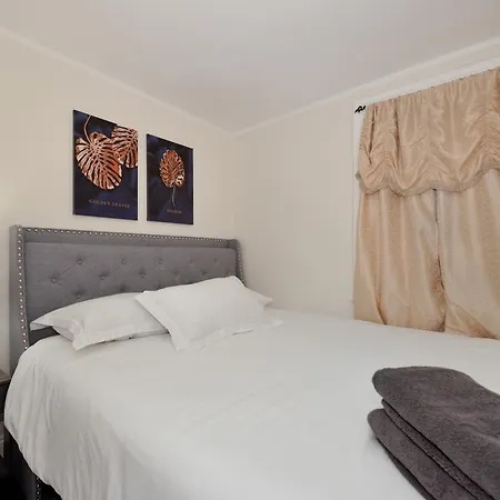 Monthly Nyc Rentals- Lovely 2 Bedroom *