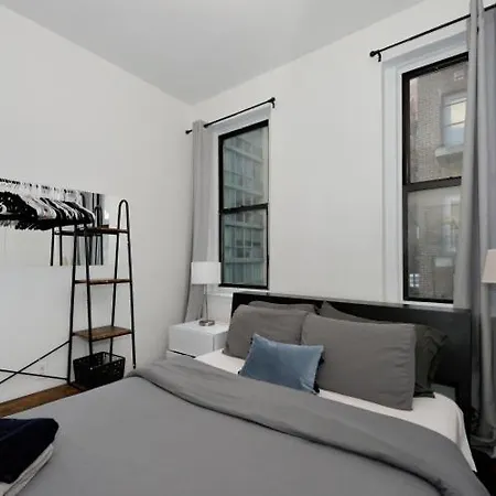 Monthly Nyc Rentals- Stylish 2 Bedroom Unit Apartment *
