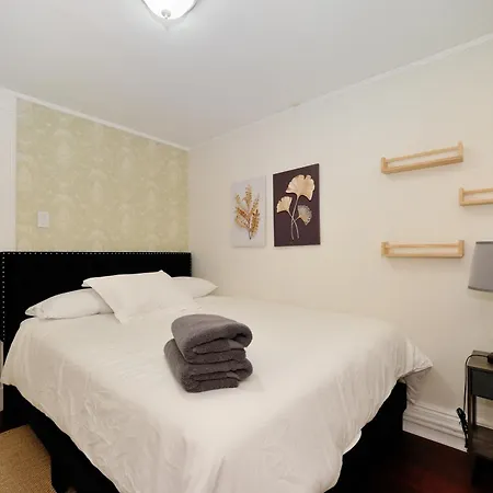 Monthly Nyc Rentals- Lovely 2 Bedroom Apartment