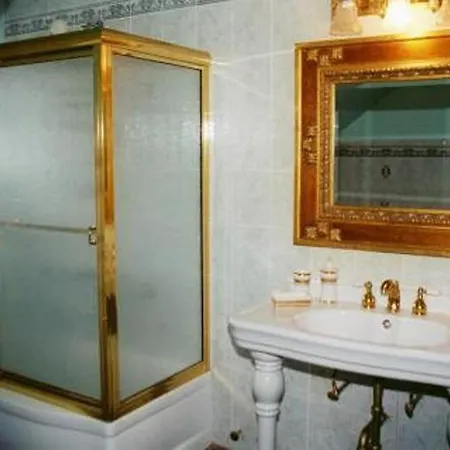 Eve's Place Apartment
