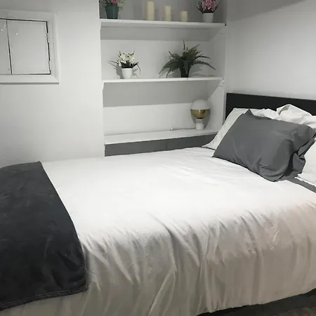 Apartment 25-30 Mins To Times Sq!