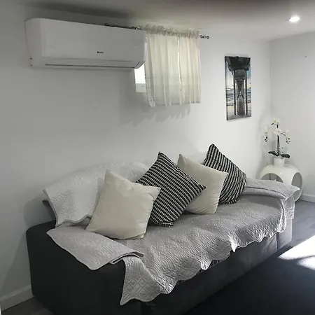 Apartment 25-30 Mins To Times Sq! New York