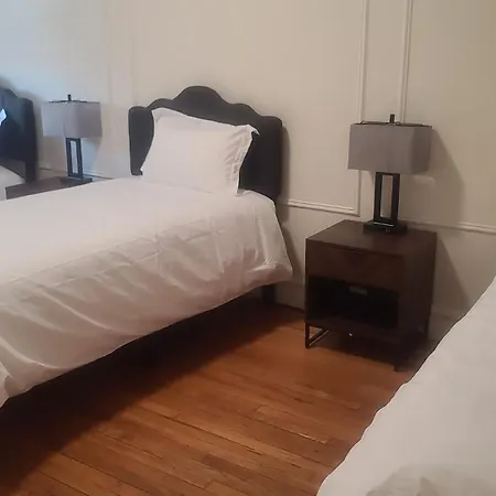 Fun House Apartment *
