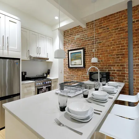 Monthly Nyc Rentals- Stunning 2 Bedroom Apt Apartment New York