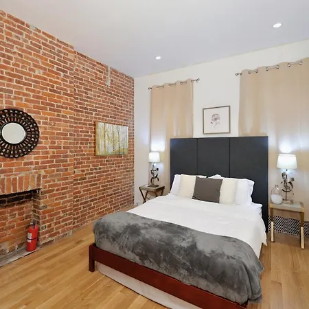 Apartment Monthly Nyc Rentals- Stunning 2 Bedroom Apt *