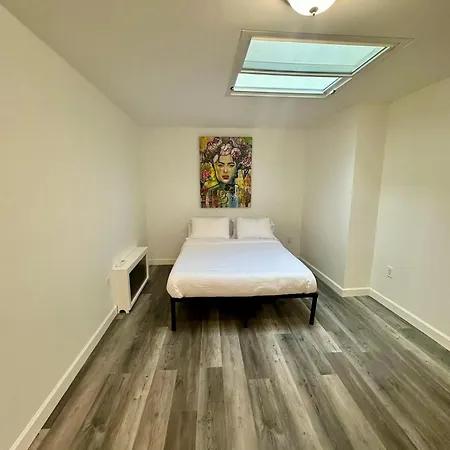Monthly Nyc Rentals- Beautiful 2 Bedroom 2 Ba Unit Apartment