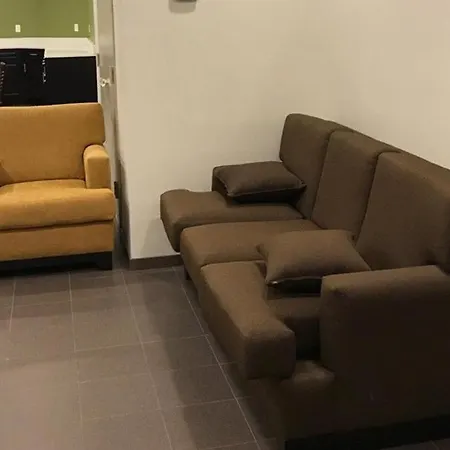 Hotel Hillside