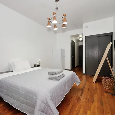 Apartment Monthly Nyc Rentals- Modernized *