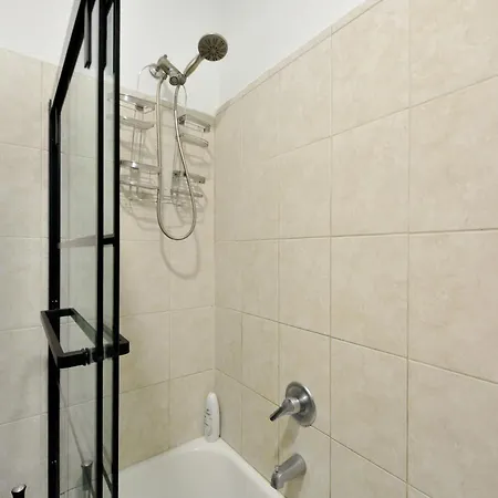 Apartment Monthly Nyc Rentals- Gorgeous 1 Bedroom Unit