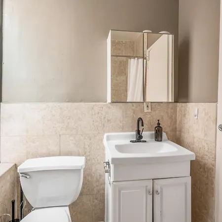 Monthly Nyc Rentals- Amazing 1 Bedroom Unit New York