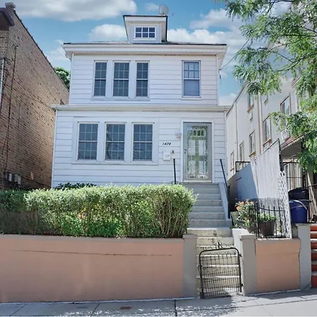 One Bedroom With Ac And Wifi In The Bronx * New York