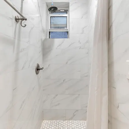 Morris (adults Only) 3* New York
