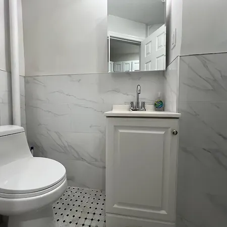 Steps From Times Square Broadway Apartment *