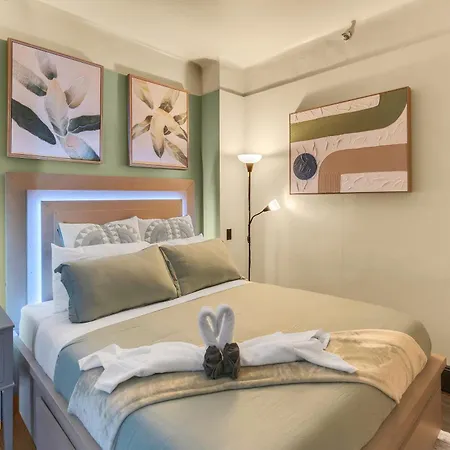 Apartment Cozy 2br W Gym Walk To Times Square New York