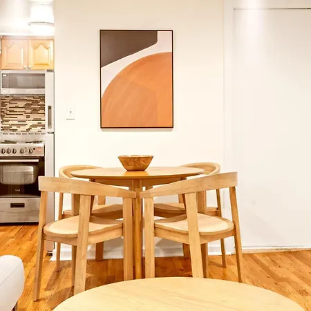 2br 1bath Charm In The City * New York