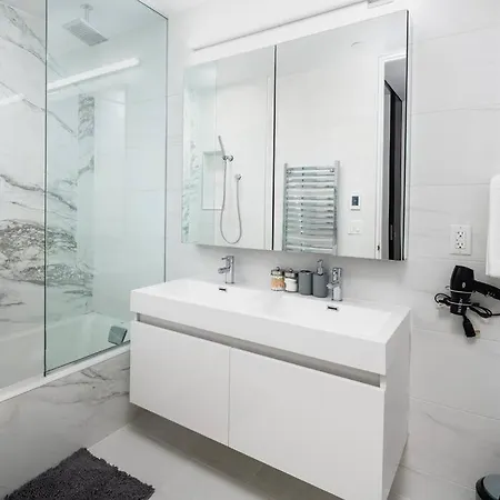 Apartment Luxury Full Floor Chelsea St 7 *