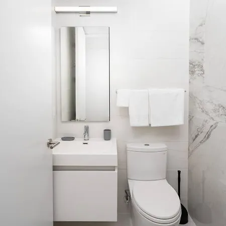 Luxury Full Floor Chelsea St 7