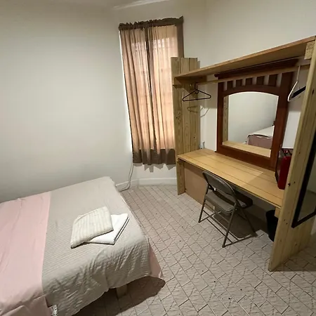Hudson Yard 408 Hostel