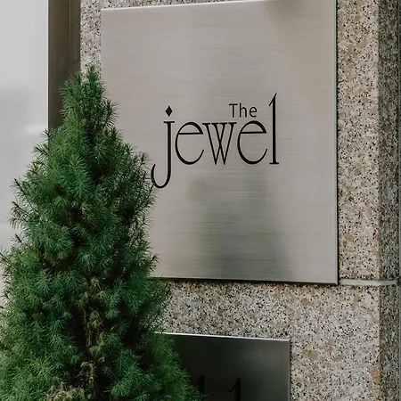The Jewel Hotel, Hotel 4*