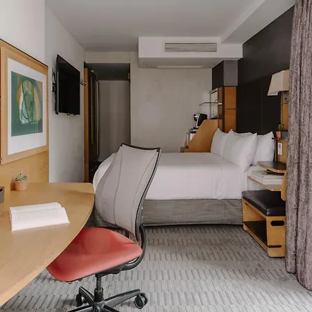 The Jewel Hotel,
