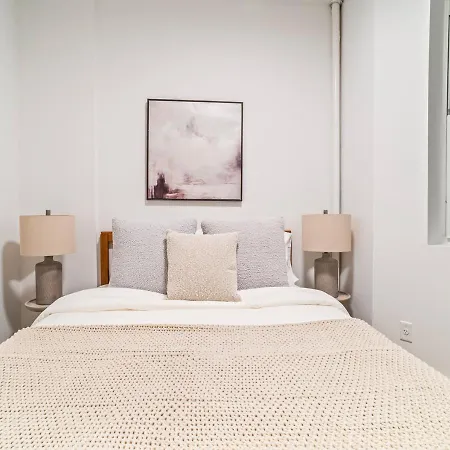 Modern 3br At Lower East Side New York