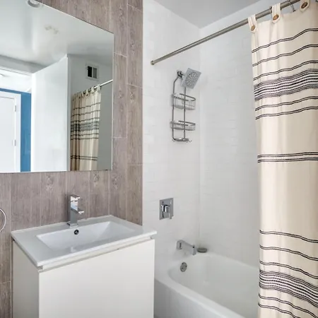 Tribeca 1br W Gym Doorman Rooftop Garden Nyc-52 Apartment