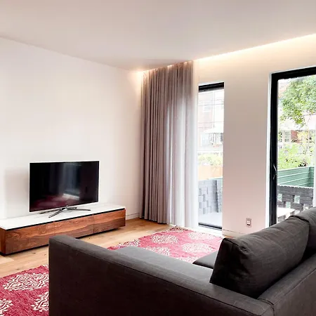 Apartment Modern, Charming, Spacious 3-bedroom Retreat In Brooklyn With Rem-casa New York