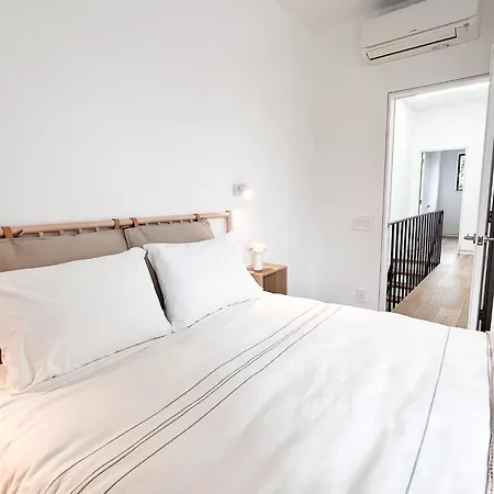 Apartment Modern, Charming, Spacious 3-bedroom Retreat In Brooklyn With Rem-casa New York