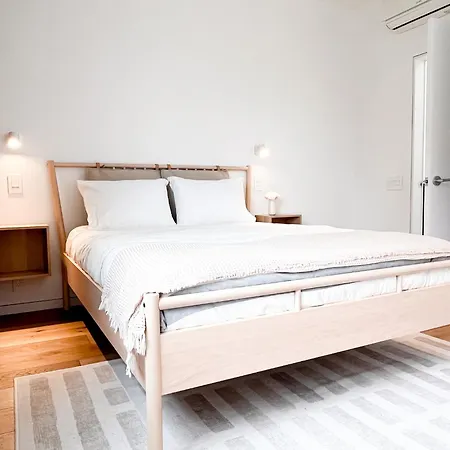 Modern, Charming, Spacious 3-bedroom Retreat In Brooklyn With Rem-casa Apartment *
