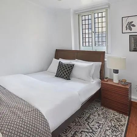 Midtown Townhouse W Skyline Rooftop * New York