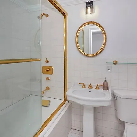 Midtown Townhouse W Skyline Rooftop * New York