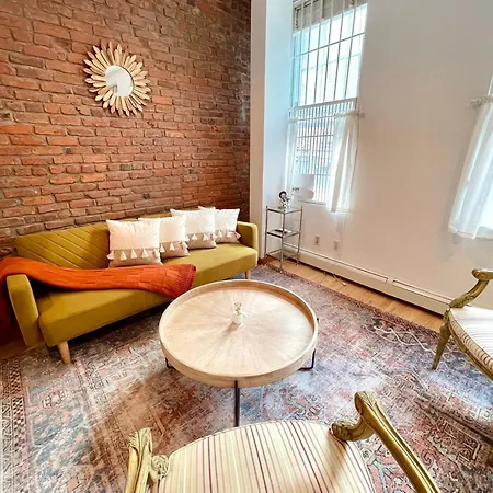 Gorgeous Soho Duplex Brownstone * New York