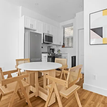 Bright 2bd At Mid West * New York