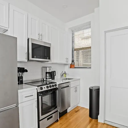 Bright 2bd At Mid West Apartment