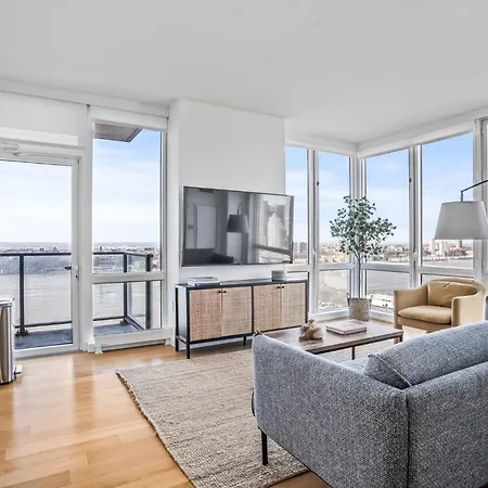Cloud Crest Apt 2bd 2bath *