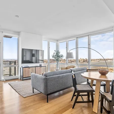 Cloud Crest Apt 2bd 2bath *