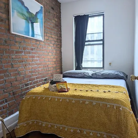 Chic One Bedroom Retreat In Downtown Manhattan Apartment *