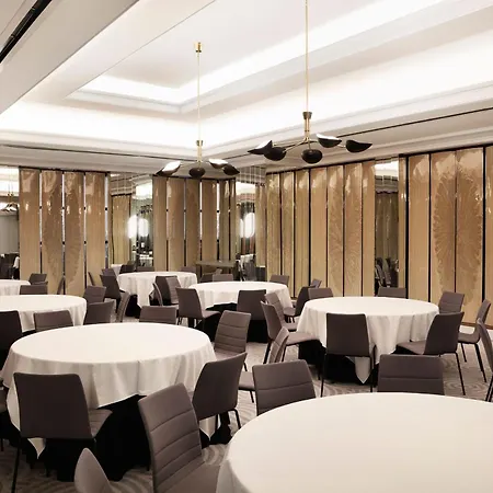 The Luxury Collection Hotel, Manhattan Midtown Hotel