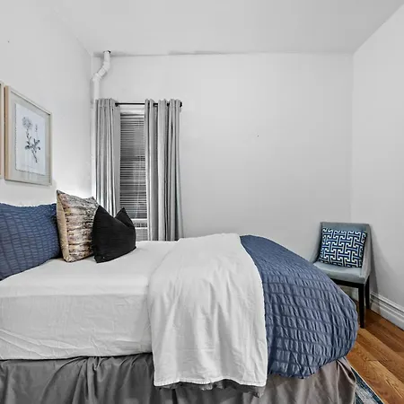 2br Walk To Restaurants & Time Square Apartment *