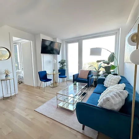 Modern One Bedroom - Large Private Terrace - Luxury Building - Williamsburg * New York