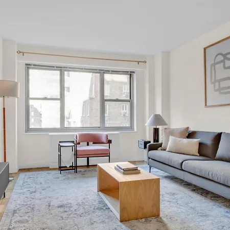 Midtown 1br W Gym Doorman Nr Grand Nyc-745 Apartment New York